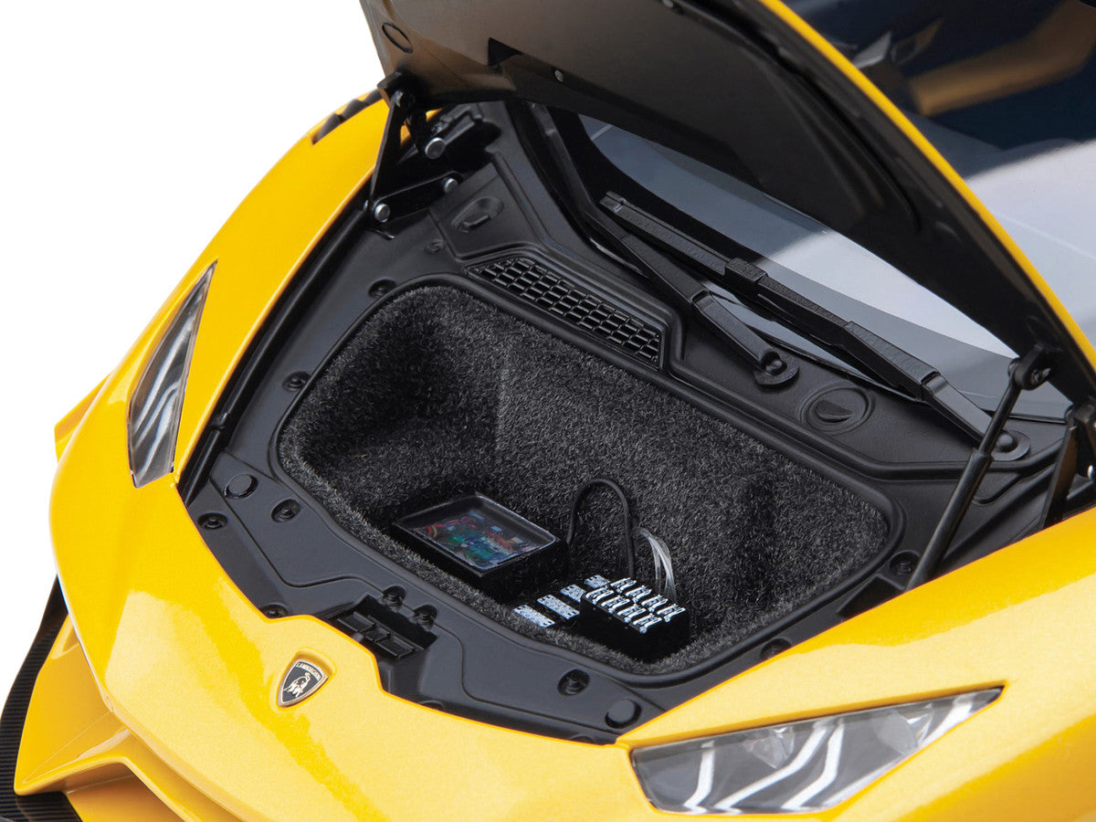 Lamborghini Huracan GT "LB-Silhouette Works" Yellow Metallic with Black Top 1/18 Model Car by Autoart-2