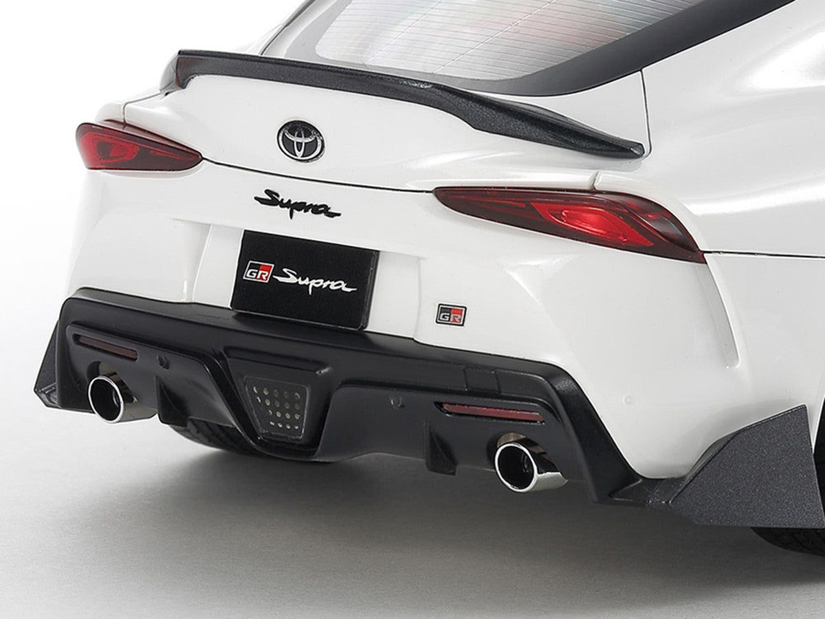 Model Kit Toyota GR Supra Custom 1/24 Scale Model by Tamiya-3